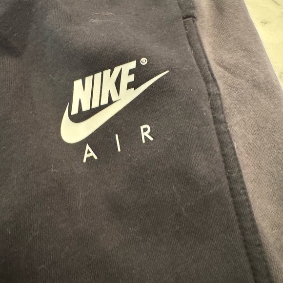 Like new Nike Air sweatpants size large - Picture 2 of 6
